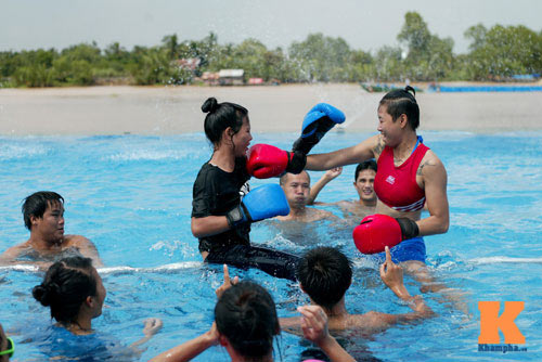 Muay Thái: “Độc cô cầu bại” Duy Nhất bị knock out - 11