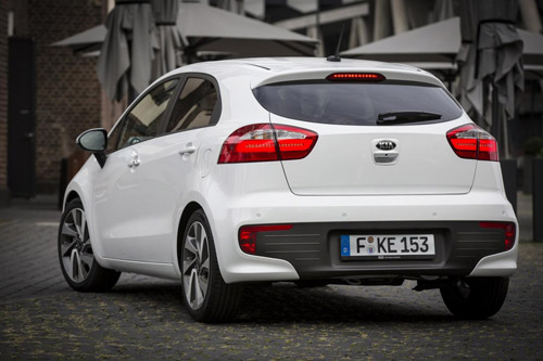 Xe bình dân Kia Rio 2015 ra mắt - 5