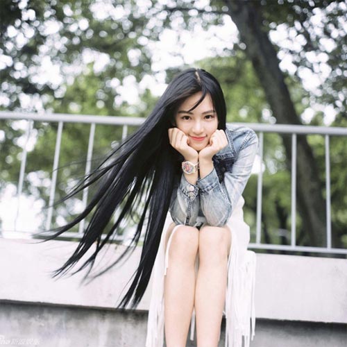 4 nữ sinh TQ xinh như ngọc "gây bão" trường đại học - 10