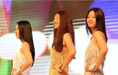 Lộ ảnh ngái ngủ, nhăn nhó của thí sinh HH Hoàn vũ - 5