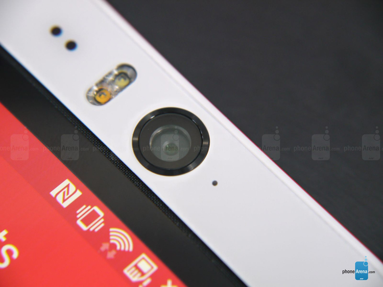 Trên tay HTC Desire Eye mới ra mắt - 21