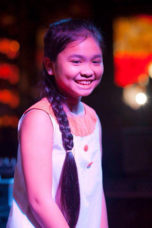 Sốt với vẻ dễ thương của cô bé Thiện Nhân - 9