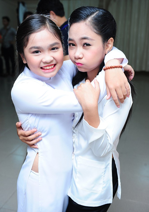 Sốt với vẻ dễ thương của cô bé Thiện Nhân - 4