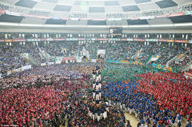 Lễ hội&nbsp;Castells năm nay thu hút trên 7.000&nbsp;du khách đến với thành phố cảng&nbsp;Tarragona.
