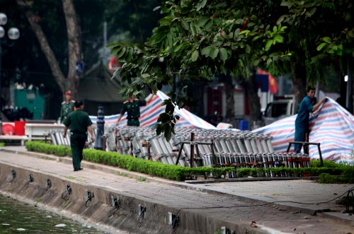 Hà Nội: Hàng nghìn giàn pháo hoa đã sẵn sàng - 8