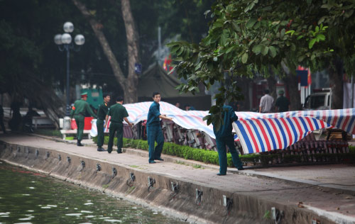 Hà Nội: Hàng nghìn giàn pháo hoa đã sẵn sàng - 9