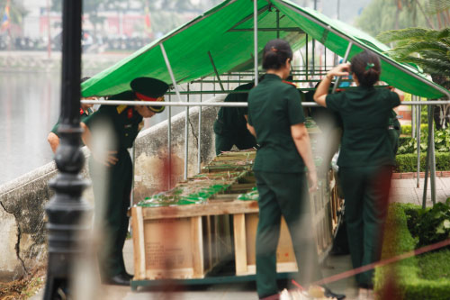 Hà Nội: Hàng nghìn giàn pháo hoa đã sẵn sàng - 5