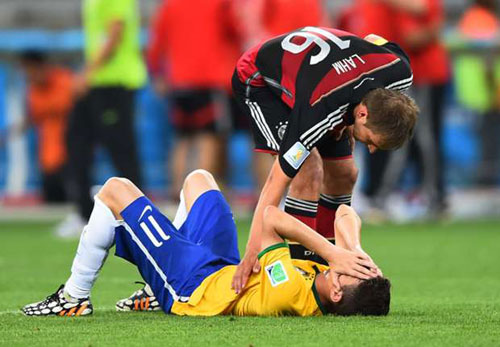 Lahm: "Đức đã cố không trêu đùa Brazil" - 1