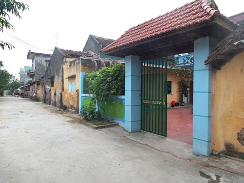 Giết cán bộ huyện, nữ sinh tiếp tục hẹn hò - 2