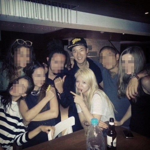 Những scandal tình ái chấn động 2014 của “gà” SM - 4