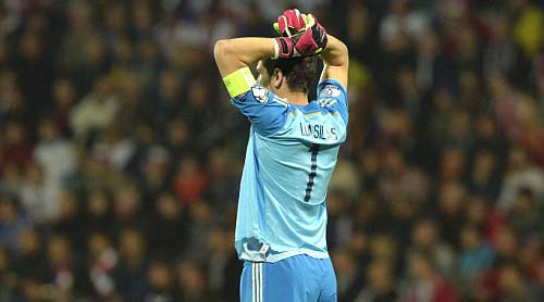 TBN trở lại: Đến lúc đoạn tuyệt với "những Casillas" - 2