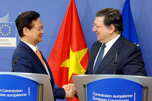 EU ủng hộ giải quyết vấn đề biển Đông bằng biện pháp hòa bình - 1
