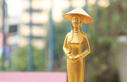 45 triệu đồng quà "độc" gắn kim cương, ruby đỏ dịp 20/10 - 5