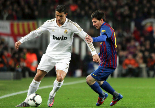 Tin HOT tối 15/10: CR7, Messi sẽ ngang hàng với Pele, Maradona - 1