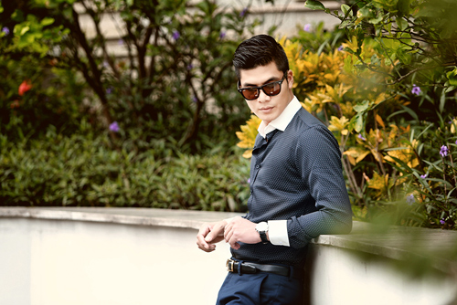 Khắc Hoàn tư vấn mặc sơ mi ôm cho hình thể nhỏ - 6