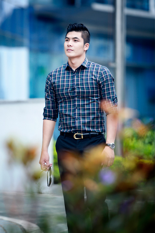 Khắc Hoàn tư vấn mặc sơ mi ôm cho hình thể nhỏ - 7