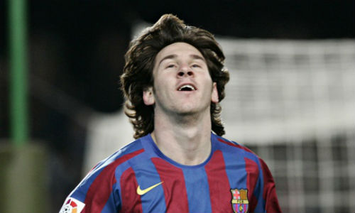 Messi - Barca: Chiếc khăn giấy & "mối tình" 10 năm - 1