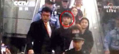 "Trai đẹp" Kim Soo Hyun bị bệnh tim, thử sức vai bác sỹ - 3