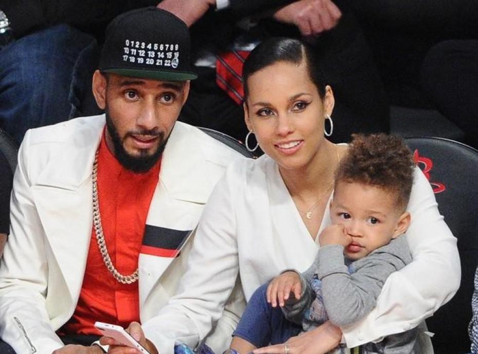 5 ca khúc tràn đầy tình mẫu tử của sao Hollywood - 3