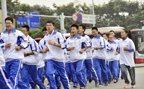 TQ: Học sinh phải chạy 600 km mới được tốt nghiệp - 2