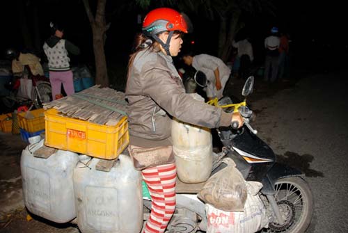 Chợ đầu mối cá đồng họp lúc nửa đêm ở miền Tây - 14