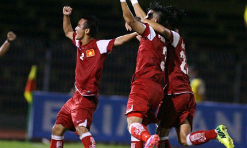 U21 VN - U21 Singapore: Chiếc thẻ đỏ bước ngoặt - 1