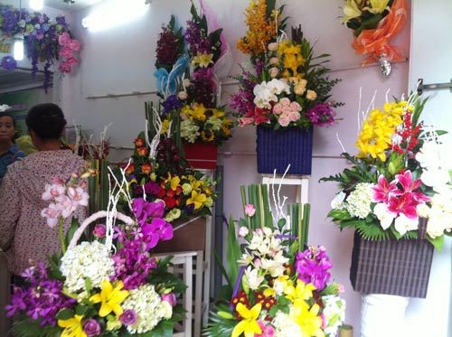 Hà Nội: Hoa tươi "hét" giá cao gấp 3 lần dịp 20/10 - 11