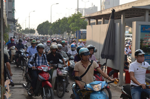 HN: Rào chắn đường để xây hầm chui Khuất Duy Tiến - 5