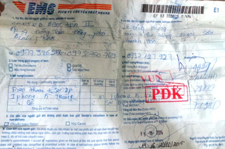 Gửi iPhone 5, nhận được điện thoại “cùi” và 2 cục đá? - 2