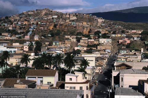 Những "điểm đen" không phù hợp để đi du lịch - 9