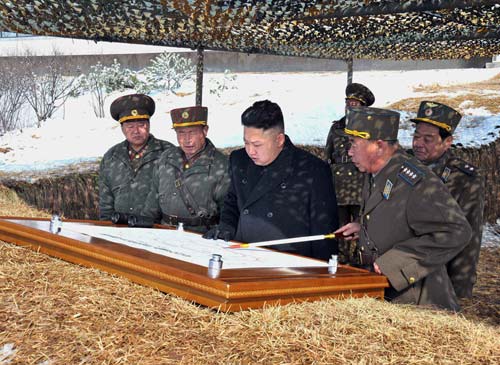 Kim Jong-un tái xuất, 6 quan chức biến mất bí ẩn - 2