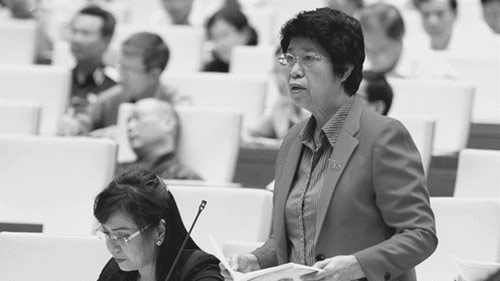 Mang quỹ bảo hiểm đi đầu tư - nên không? - 1