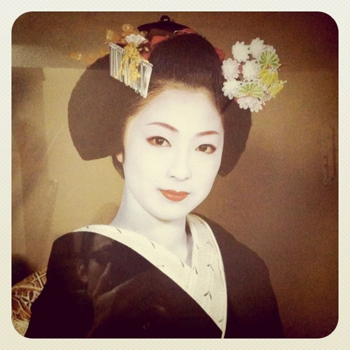 Ngắm vẻ bí ẩn của nàng tài nữ đẹp nhất Nhật Bản - 1