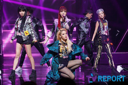Lùm xùm scandal, 2NE1 rút khỏi các lễ trao giải - 1