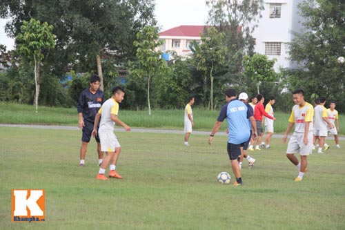 U21 Việt Nam - U19 HAGL: Anh em so tài - 6