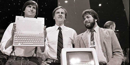 Chuyện về người đánh bại huyền thoại Steve Jobs tại Apple - 1