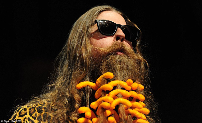 300 thí sinh đã tập trung về thành phố Portland, Oregon, Mỹ để tham gia cuộc thi bộ râu – ria mép đẹp Thế giới.


