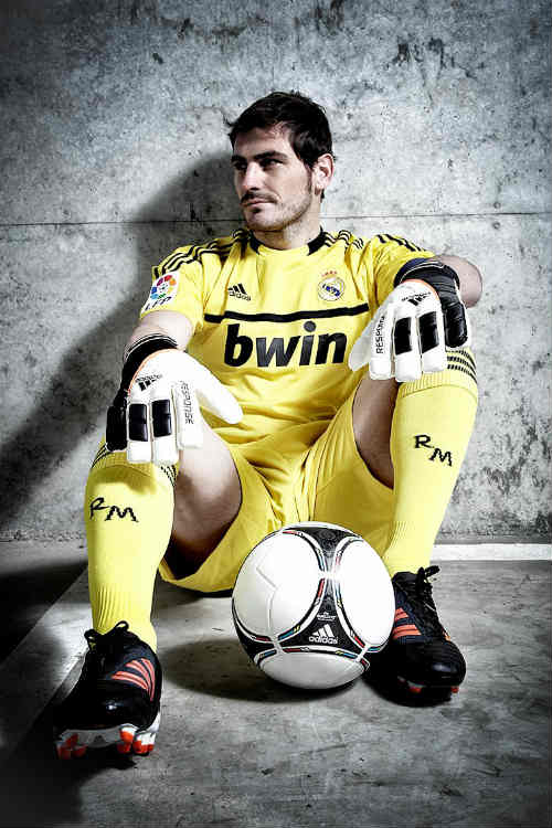 Casillas - "Người gác đền" vĩ đại - 1