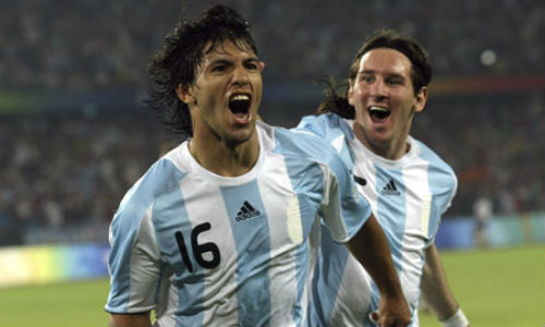 Aguero tiết lộ hậu trường: Tình bạn với Messi (Kỳ 2) - 1