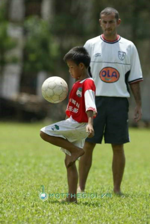 Ảnh độc: Ngắm các cầu thủ HAGL JMG những ngày còn bé tí - 8