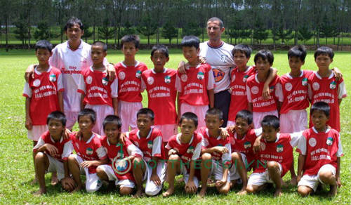 Ảnh độc: Ngắm các cầu thủ HAGL JMG những ngày còn bé tí - 7