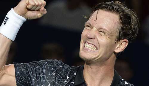 Tin HOT 1/11: Berdych giành vé tới London - 1