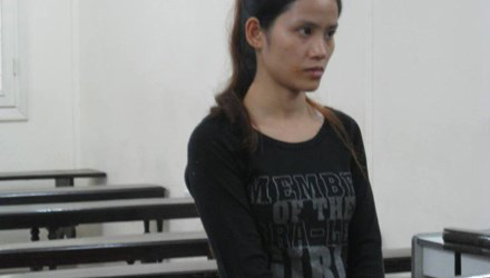 Chủ quán bánh khoai nhờ “đầu gấu” moi tiền bạn trai - 1