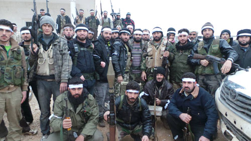 Nhận vũ khí Mỹ, chiến binh Syria nộp hết cho Al-Qaeda - 1