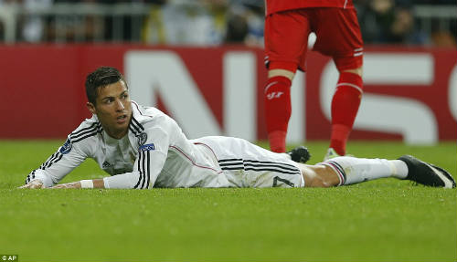 Ancelotti: Ronaldo đã không may mắn - 1