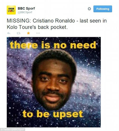 Ảnh chế Ronaldo "mất tích" trước Kolo Toure - 8
