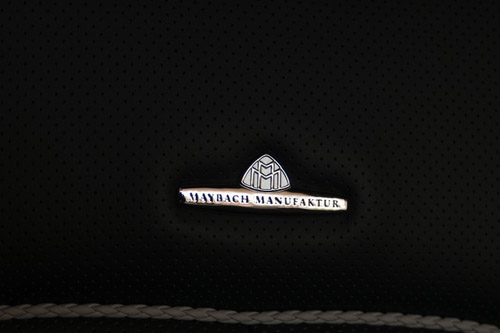 Khám phá Maybach 62S của bố chồng Hà Tăng - 15