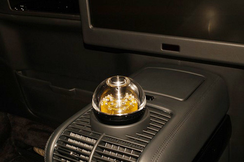 Khám phá Maybach 62S của bố chồng Hà Tăng - 3