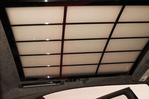 Khám phá Maybach 62S của bố chồng Hà Tăng - 9