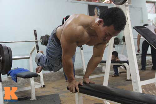 Thợ sửa điện tử Lê Văn Công & động lực để phá kỷ lục TG - 7